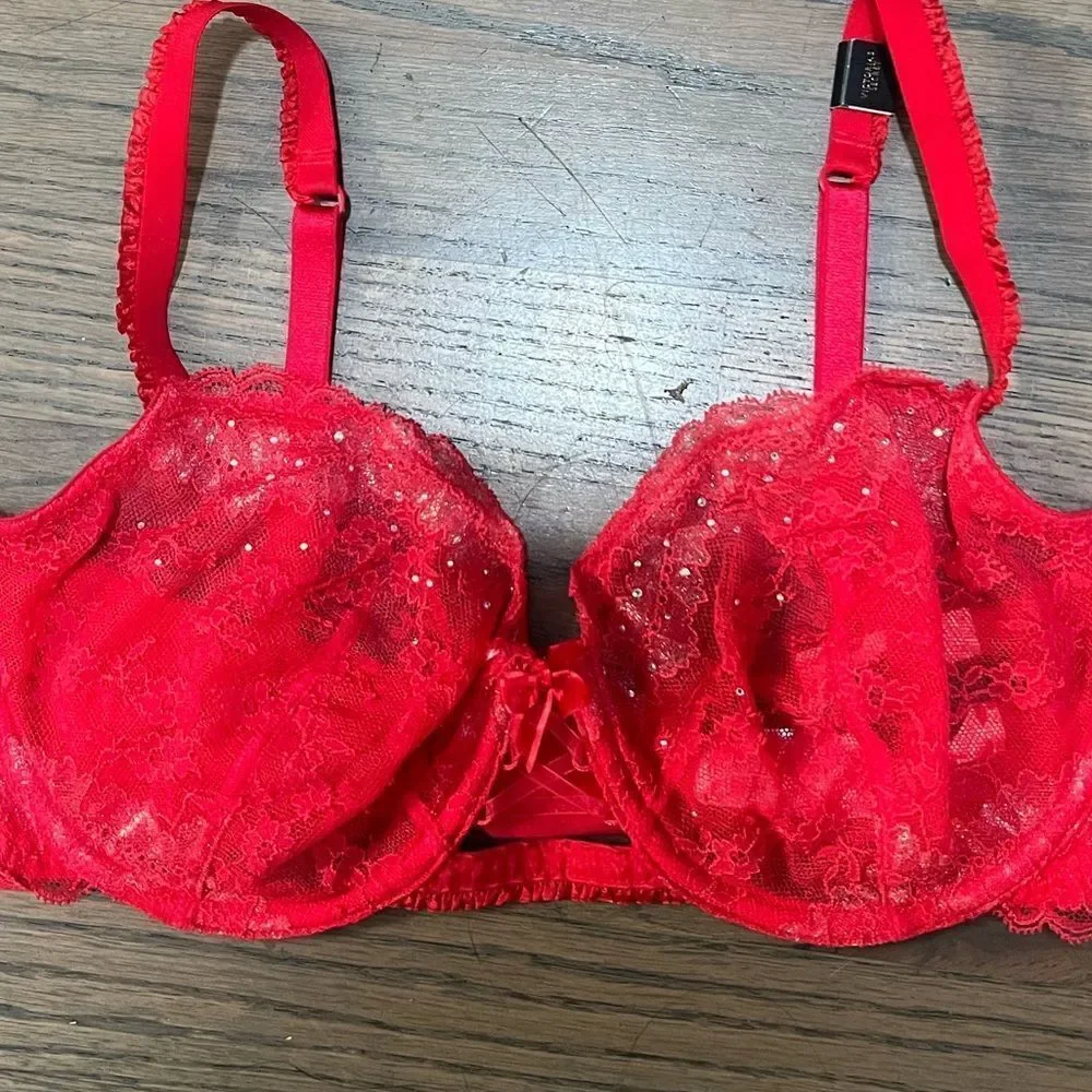 Victorias Secret Designer Collection Rhinestone Embellished Unlined Demi Bra Red